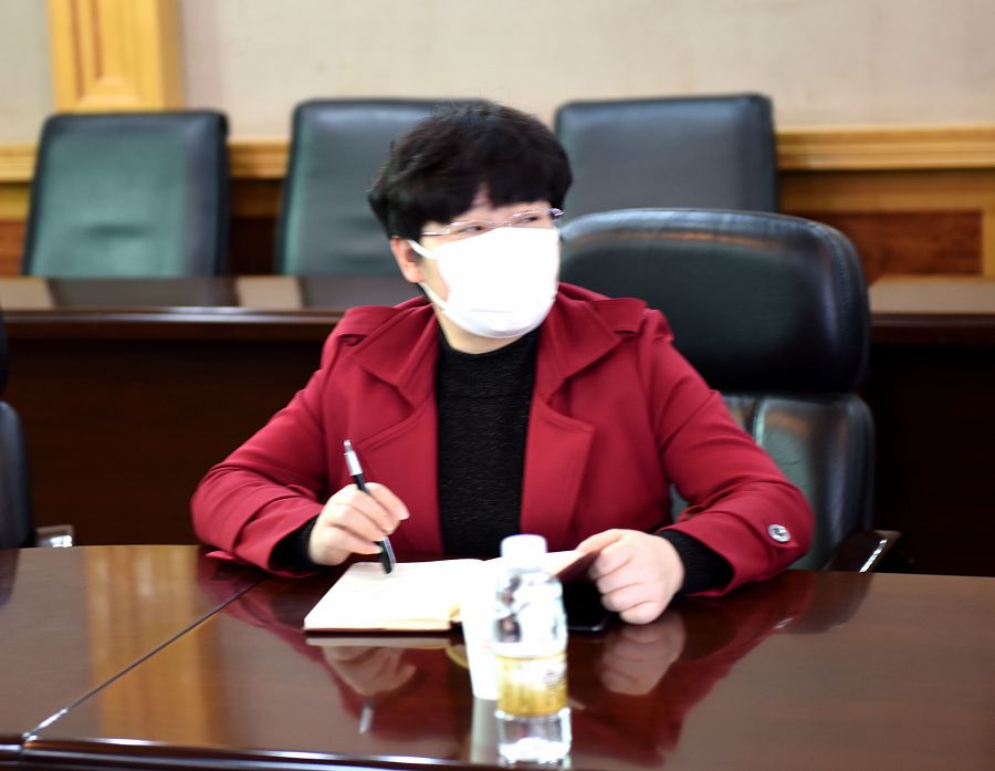 區政協秘書長張月梅.jpg 區政協秘書長張月梅.jpg